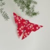 Accessoire pour cheveux rétro. Pince de style vintage avec un origami papillon rouge à fleurs. Oh... Really? par Sandra Lacroix, chapelière, Bruxelles.